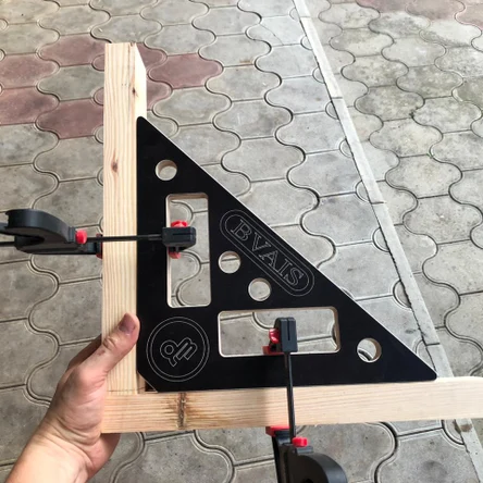 Уголок 160 х 160 для крепления заготовок струбцинами