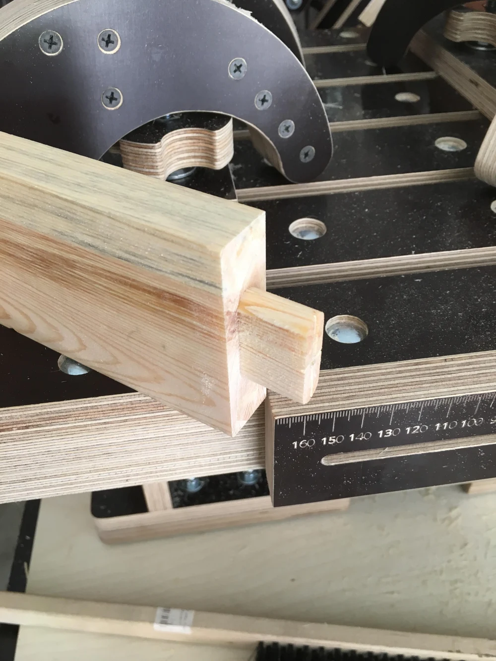 Приспособления для столярной мастерской
и станки ЧПУ