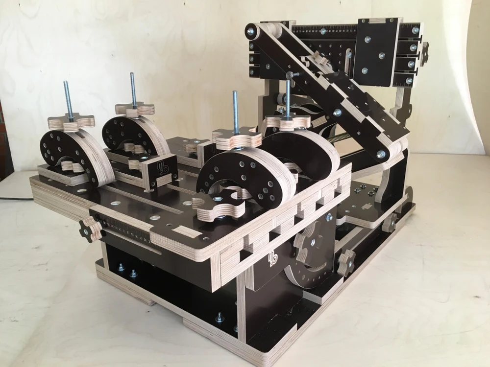 Приспособления для столярной мастерской
и станки ЧПУ