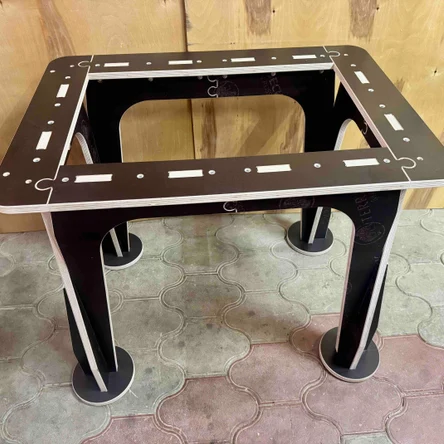 Стол универсальный для столярной мастерской